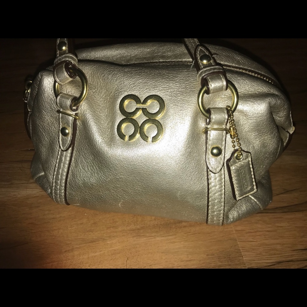 Coach shoulder bag like new used once